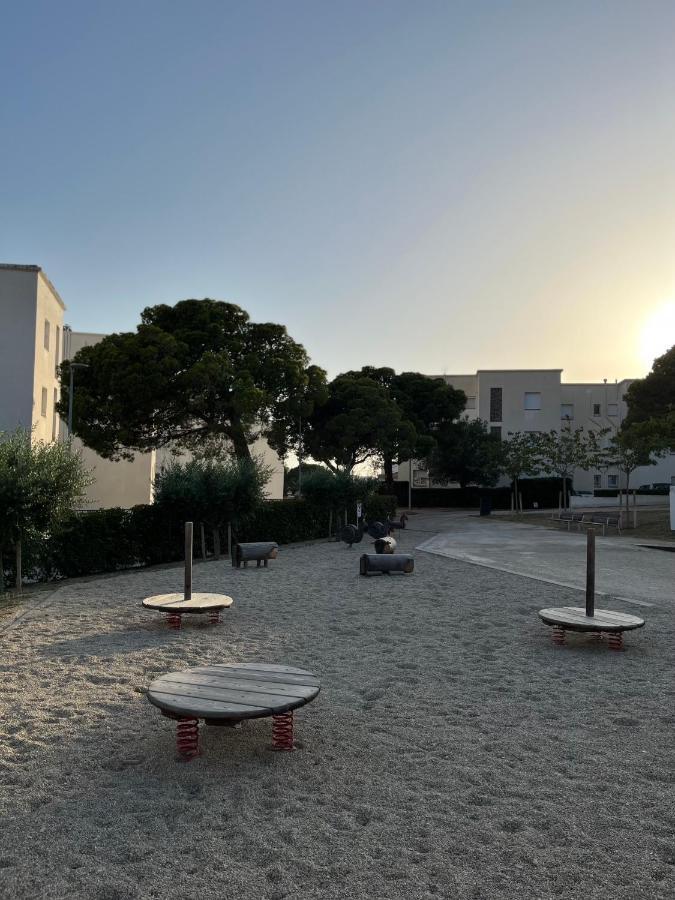 Calma Marina Roses Apartment Exterior foto