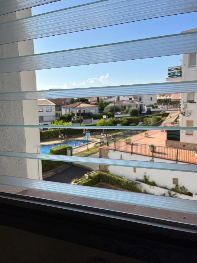 Calma Marina Roses Apartment Exterior foto